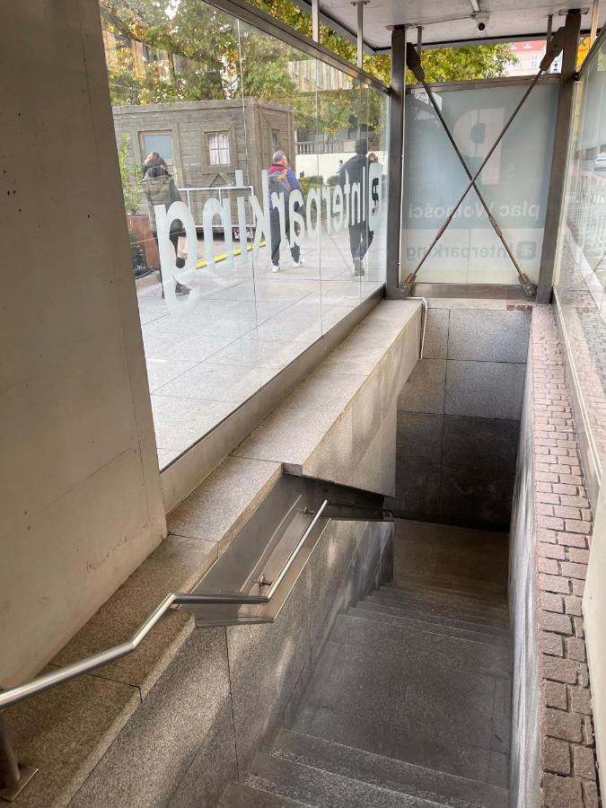 Plac Wolnosci 6 Contactless Check-In 24H Poznan Luaran gambar