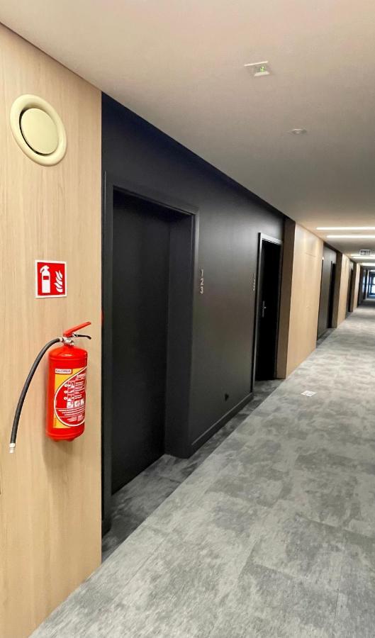 Plac Wolnosci 6 Contactless Check-In 24H Poznan Luaran gambar