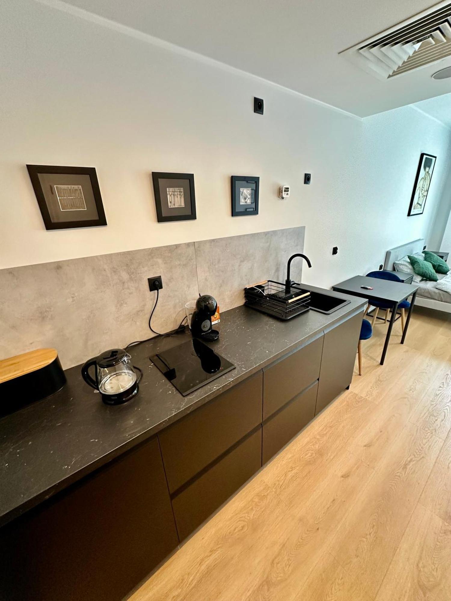 Plac Wolnosci 6 Contactless Check-In 24H Poznan Luaran gambar